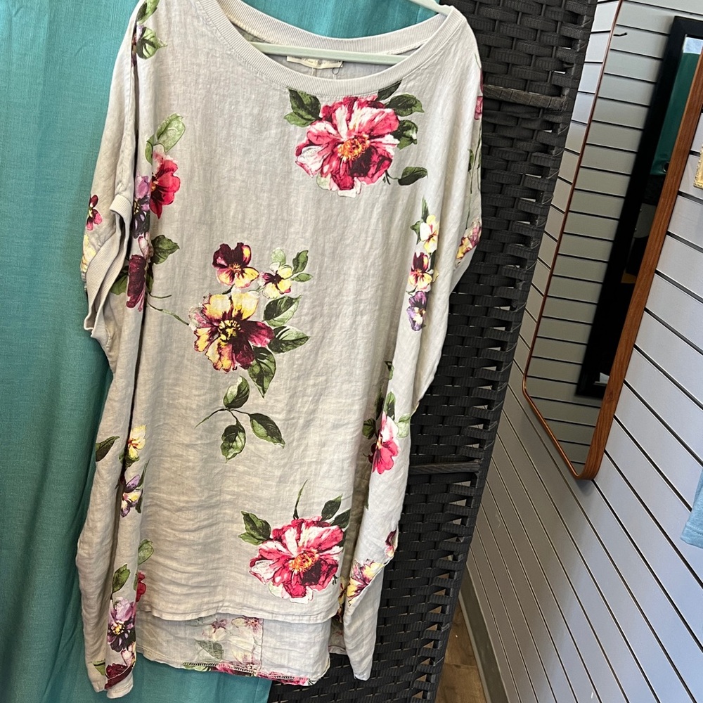 NWT Gray Floral Print Tunic Dress